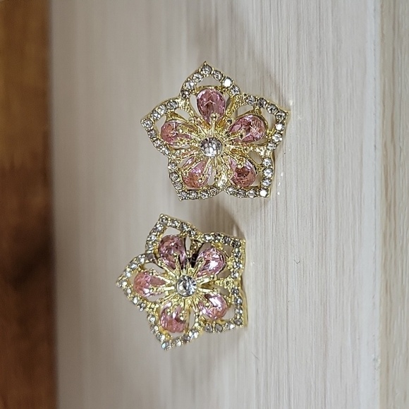 Crystal Flower Brilliant Shimmer Earrings, S925 posts - Picture 4 of 6